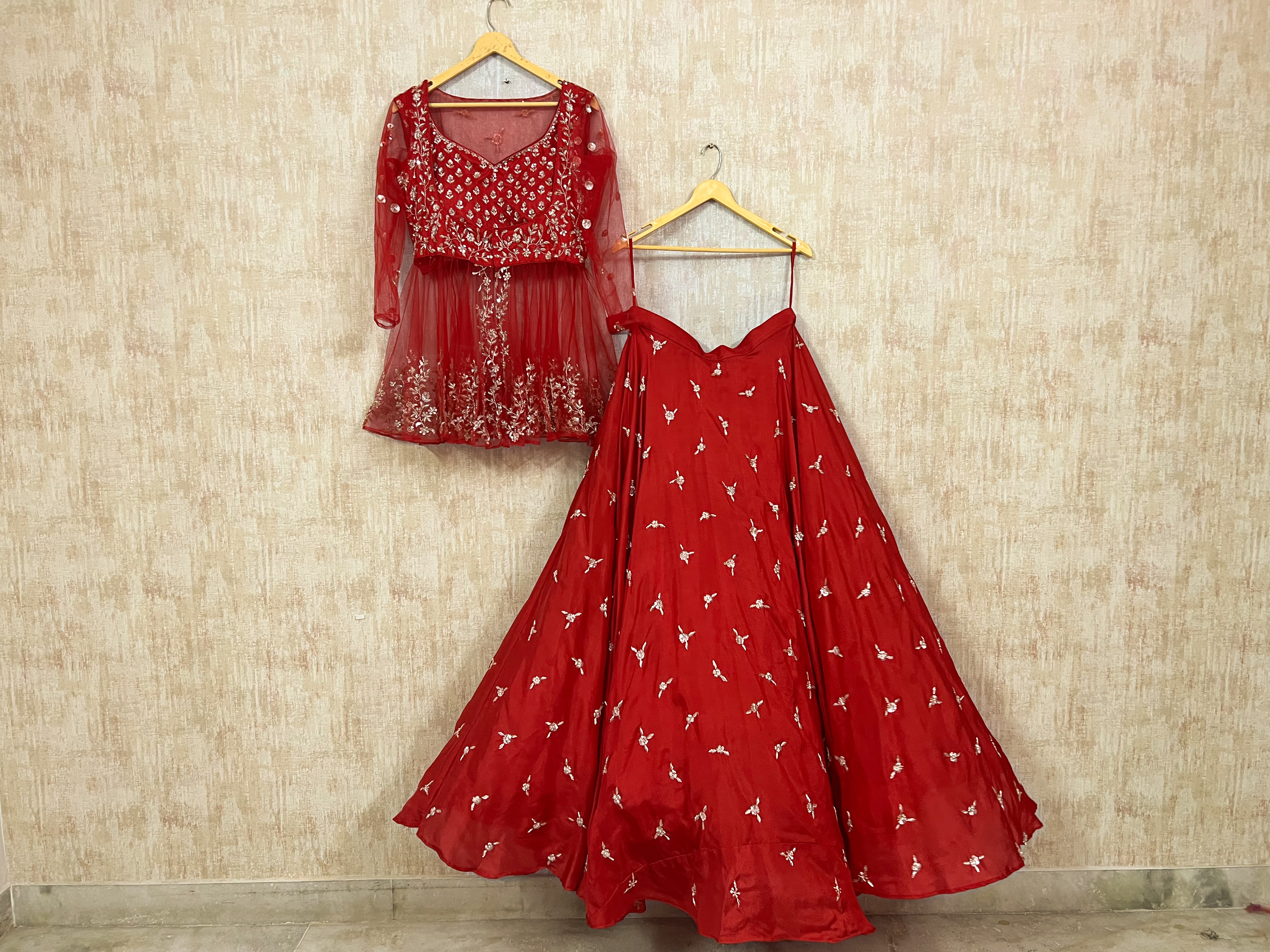Radiant Scarlet Blossom Set